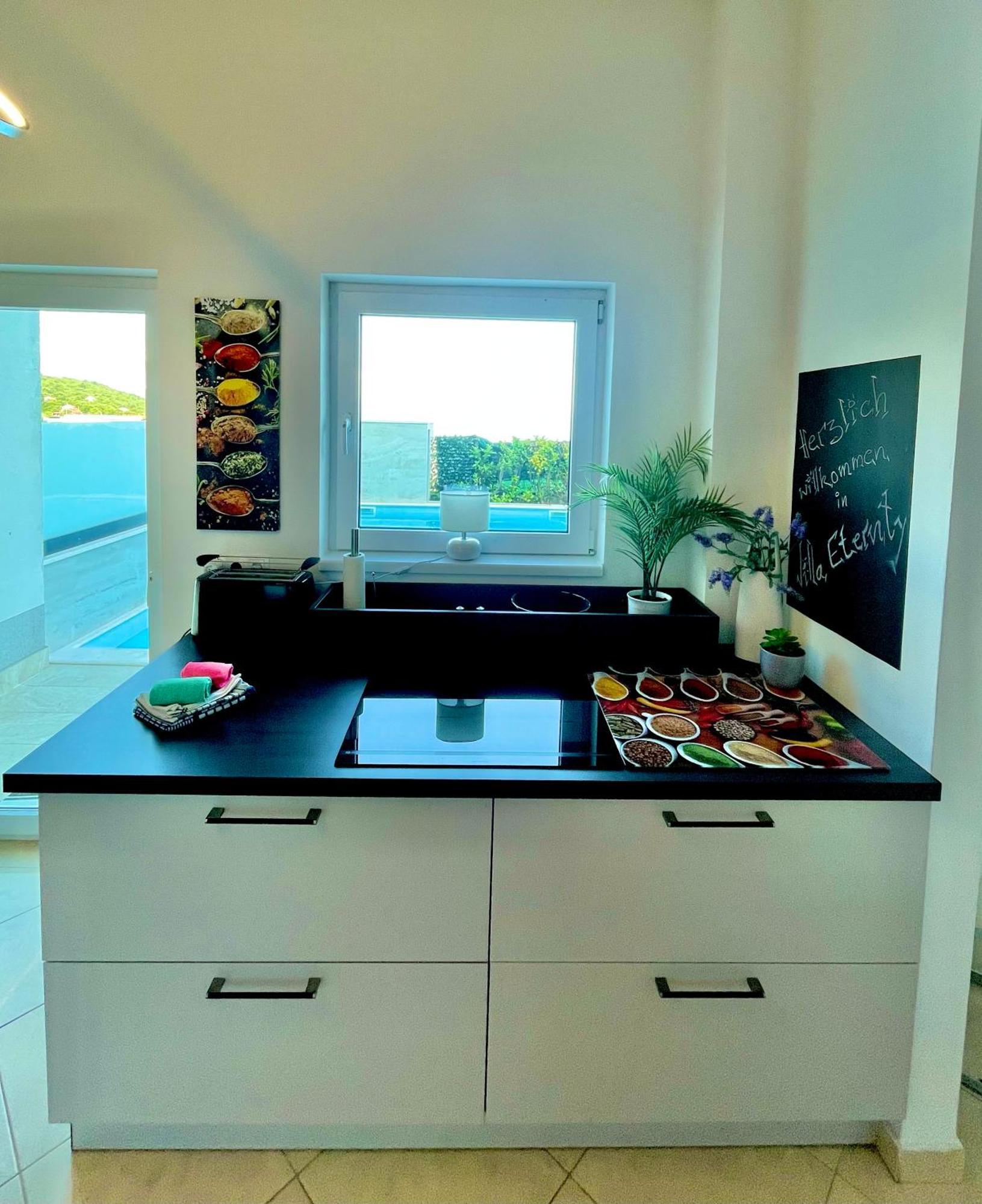 Luxury Villa Eternity - Marvelous Sea View - Box Spring Beds - Opatija-Poljane Exteriör bild